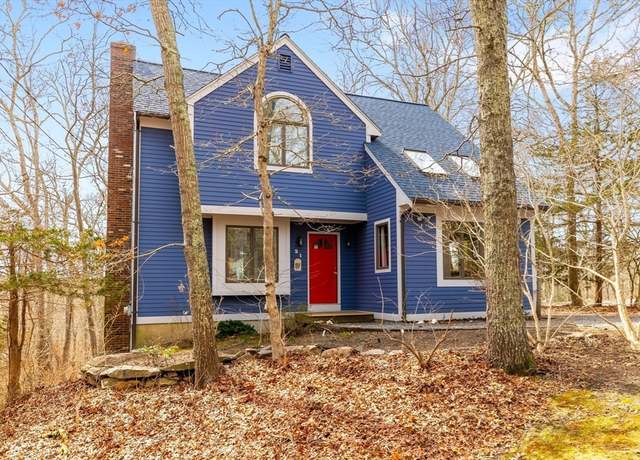 Property at 21 Braeside Rd, Falmouth, MA 02540, 3 beds, 1.5 baths