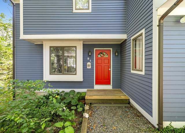 Property at 21 Braeside Rd, Falmouth, MA 02540, 3 beds, 1.5 baths