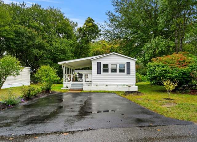 Property at 2900 Cranberry Hwy #38, Wareham, MA 02538, 2 beds, 1 bath