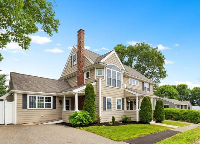 Property at 35 Ripley Rd, Medford, MA 02155, 4 beds, 3.5 baths