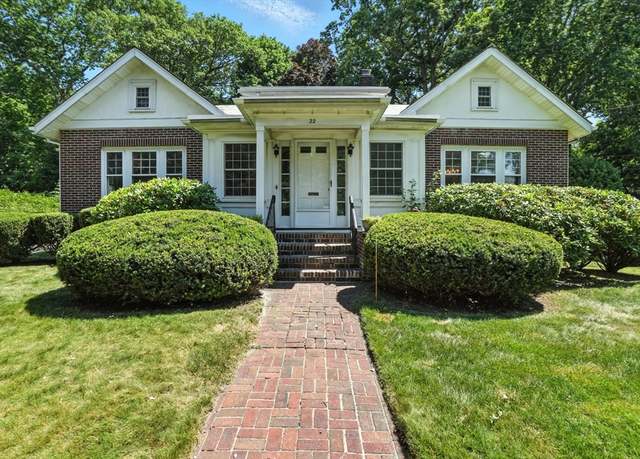 Property at 22 Stoneleigh Cir, Watertown, MA 02472, 3 beds, 1.5 baths