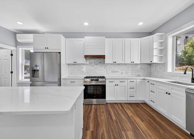 Property at 88 6th Ave, Lowell, MA 01854, 5 beds, 2 baths