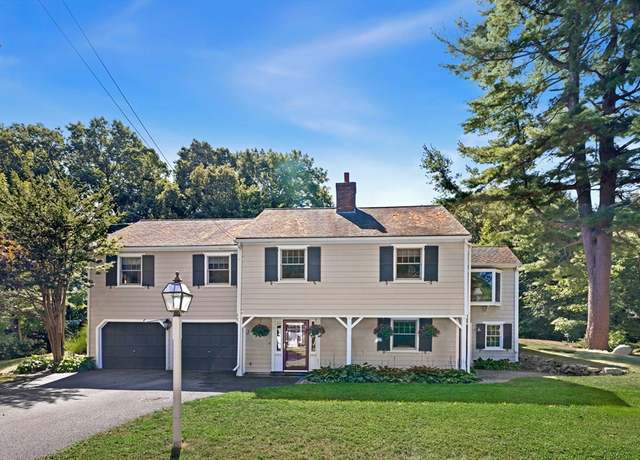Property at 46 Pine Hill Rd, Lynnfield, MA 01940, 4 beds, 2.5 baths