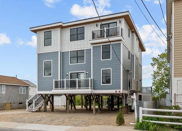 Property at 30 Cable Ave #3, Salisbury, MA 01952, 3 beds, 2 baths