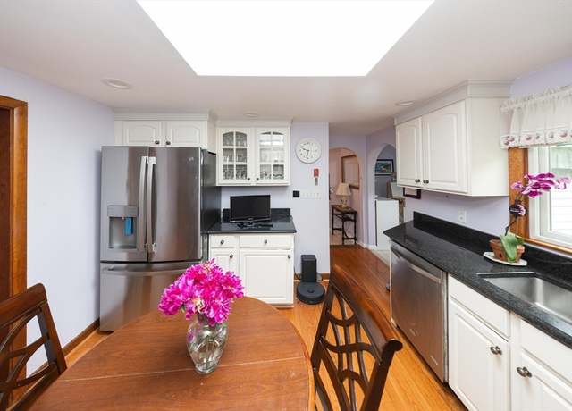 Property at 41 Avon Ave, Shrewsbury, MA 01545, 3 beds, 2 baths