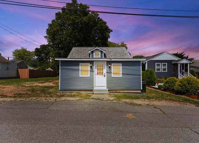 Property at 21 Hillside Ave, Swansea, MA 02777, 2 beds, 1 bath