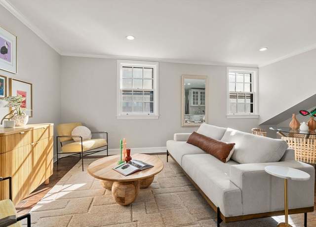 Property at 27 Bowdoin St #5, Boston, MA 02114, 2 beds, 1 bath