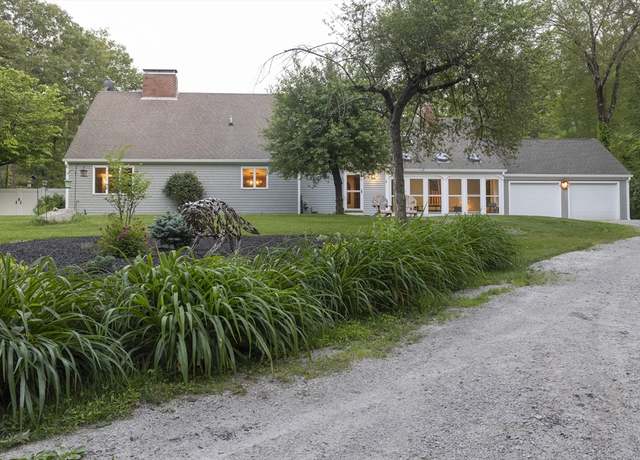 Property at 696 Route 197, Woodstock, CT 06281, 2 beds, 2.5 baths