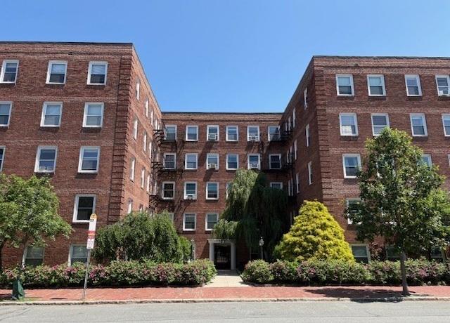 Property at 395 Broadway Unit R4A, Cambridge, MA 02139, 1 bed, 1 bath