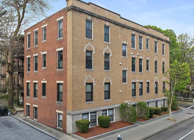 Property at 4 Fairbanks #2, Brookline, MA 02446, 3 beds, 2 baths