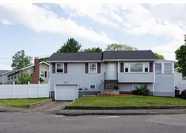 Property at 11 Gallows Hill Rd, Salem, MA 01970, 3 beds, 1.5 baths
