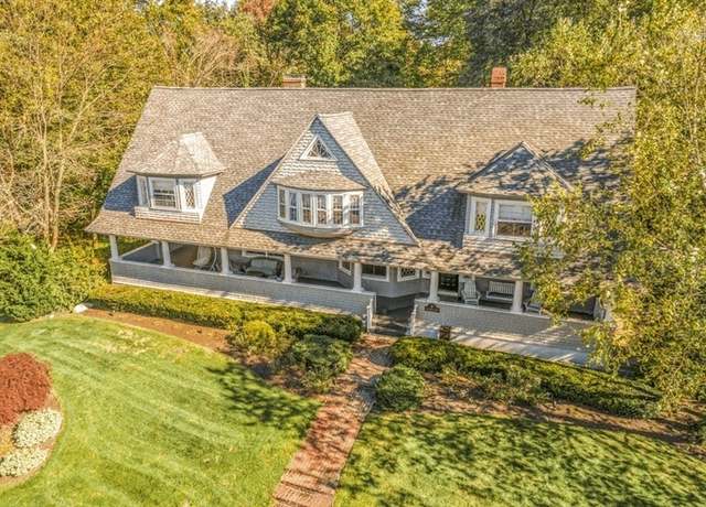 Property at 6 Chanticleer Dr, Beverly, MA 01915, 4 beds, 2.5 baths