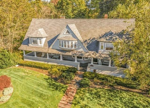 Property at 6 Chanticleer Dr, Beverly, MA 01915, 4 beds, 2.5 baths