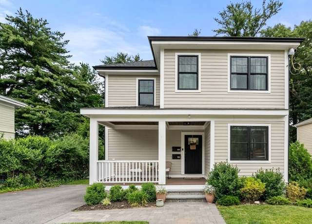 Property at 103 Warwick Rd #103, Newton, MA 02465, 3 beds, 2.5 baths