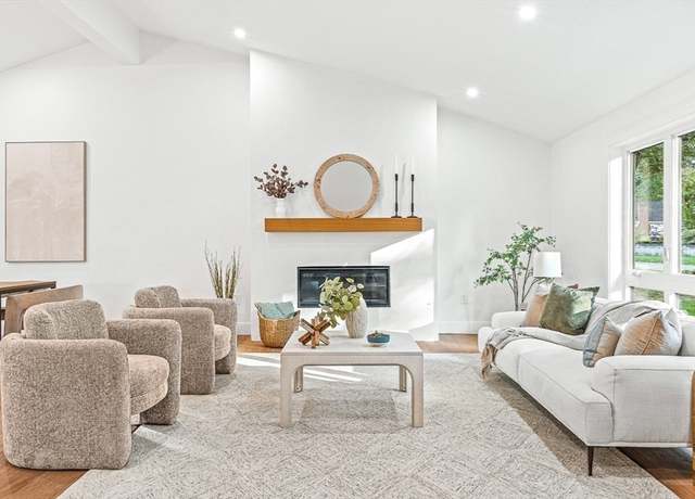 Property at 15 Churchill Rd, Winchester, MA 01890, 4 beds, 4.5 baths