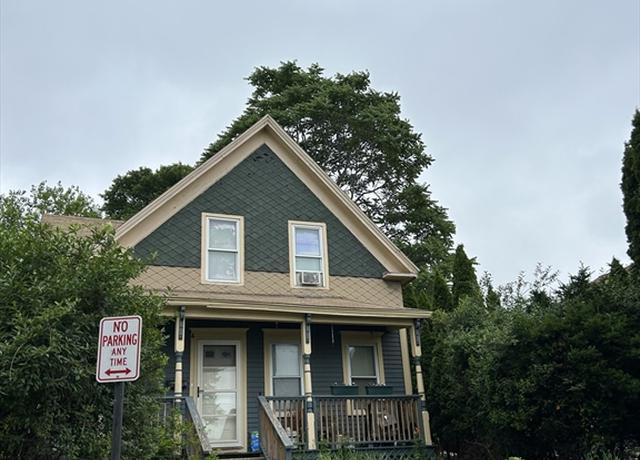 Property at 4 Adams St, Worcester, MA 01604, 3 beds, 1 bath