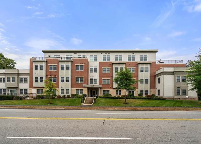 Property at 321 Hammond Pond Pkwy #201, Brookline, MA 02467, 2 beds, 2.5 baths