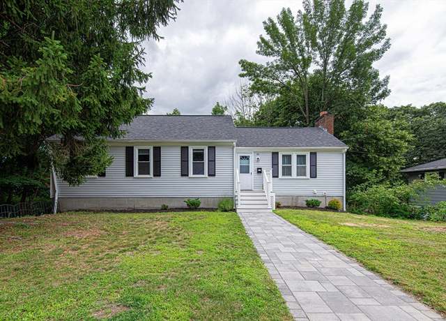 Property at 82 Perry Ave, Somerset, MA 02726, 3 beds, 2.5 baths