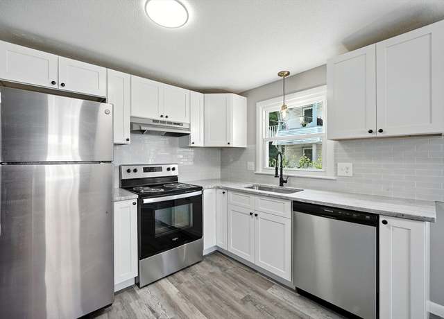 Property at 55 Governor St, Springfield, MA 01104, 3 beds, 2 baths