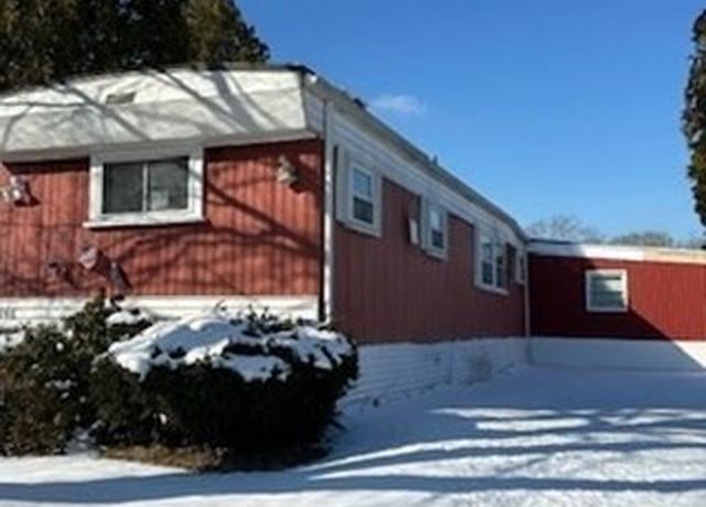 Property at 146 Kathleen Dr, Attleboro, MA 02703, 3 beds, 1 bath