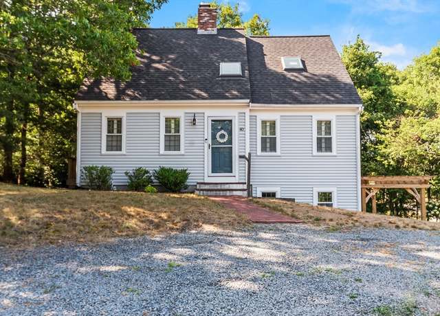 Property at 40 Gunstock Rd, Barnstable, MA 02655, 3 beds, 2 baths