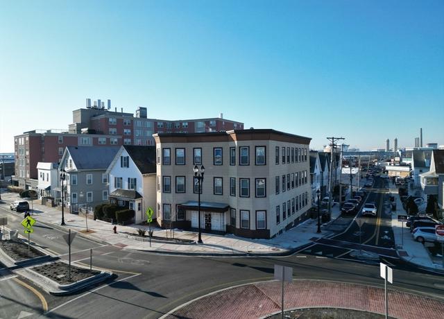Property at 183 Chelsea St, Everett, MA 02149, 18 beds, 6 baths