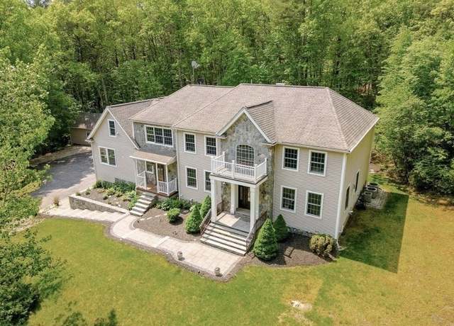 Property at 12 Breton Rd, Upton, MA 01568, 4 beds, 5.5 baths