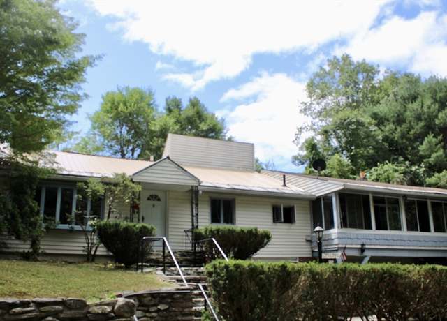 Property at 87 Bellevue Dr East, Athol, MA 01331, 3 beds, 2 baths
