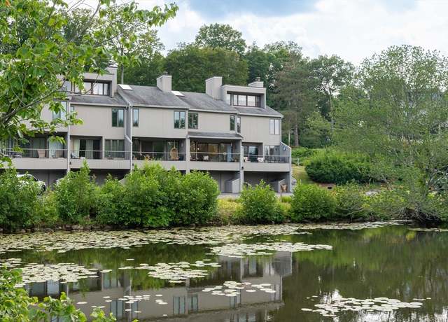 Property at 112 Mill Pond #112, North Andover, MA 01845, 2 beds, 1.5 baths