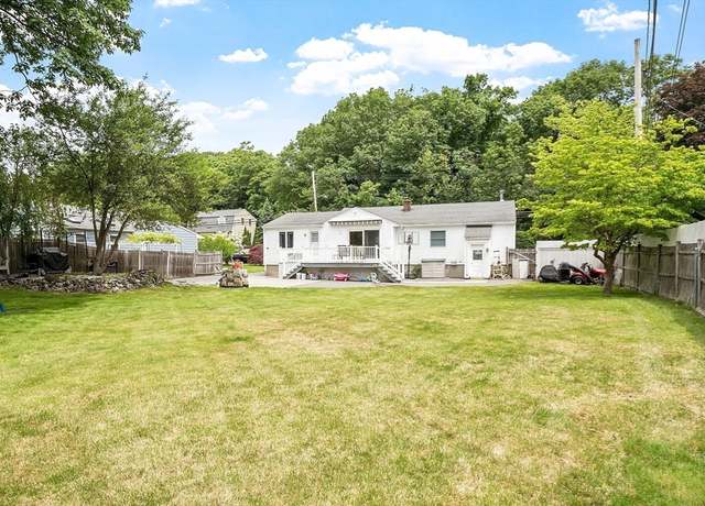 Property at 381 Water St, Wakefield, MA 01880, 3 beds, 1 bath