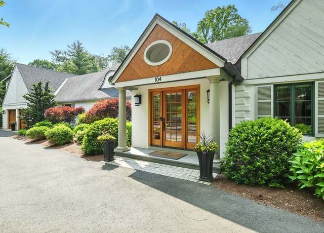 Property at 104 Ardsley Rd, Longmeadow, MA 01106, 4 beds, 3.5 baths