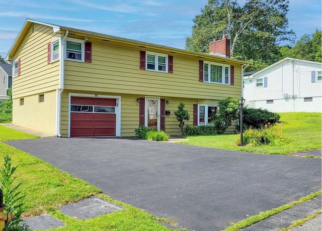 Property at 17 Leslie Rd, Worcester, MA 01605, 3 beds, 2 baths