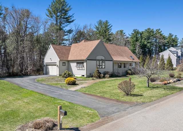 Property at 3 Christopher Ln, Hanson, MA 02341, 2 beds, 2.5 baths