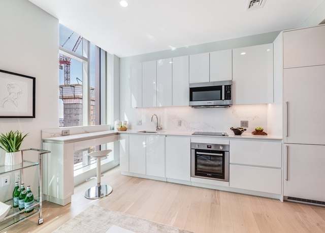 Property at 135 Seaport Blvd #1712, Boston, MA 02210, 1 bath