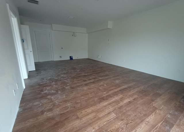 Property at 10 Franklin Ave #402, Revere, MA 02151, 1 bed, 1 bath