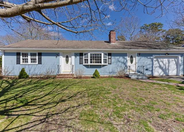 Property at 70 Webbers Path, Yarmouth, MA 02673, 2 beds, 1.5 baths