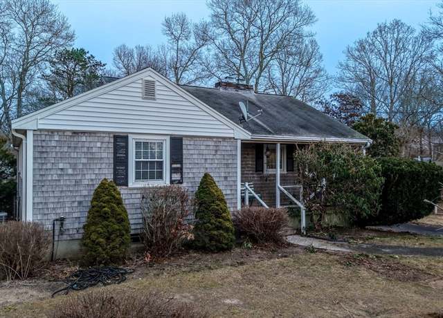 Property at 73 Club Valley Dr, Falmouth, MA 02536, 3 beds, 2 baths