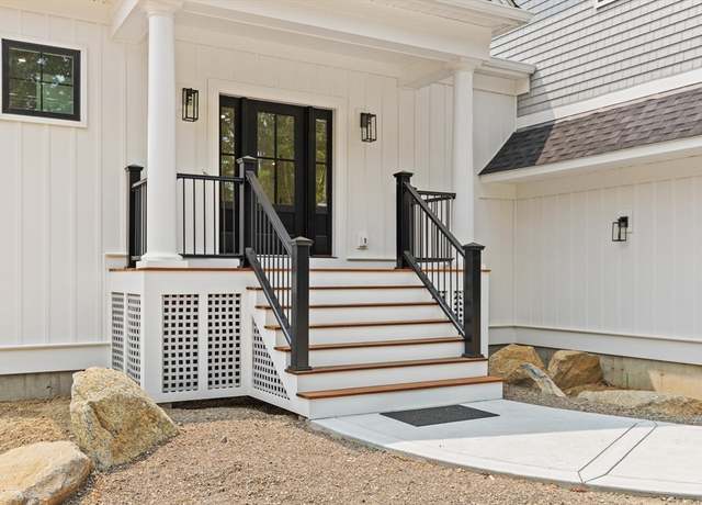 Property at 68 Orchard Ave, Johnston, RI 02919, 3 beds, 2.5 baths