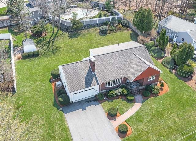 Property at 7 Hutchinson Rd, Winchester, MA 01890, 3 beds, 2 baths