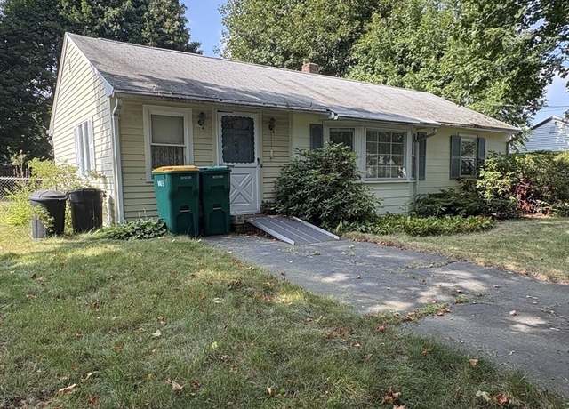 Property at 8 Boyd Rd, Woburn, MA 01801, 2 beds, 1 bath