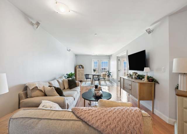 Property at 320 W 3rd St #305, Boston, MA 02127, 1 bed, 1 bath