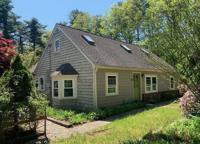 Property at 297 Hudson Rd, Sudbury, MA 01776, 3 beds, 2 baths
