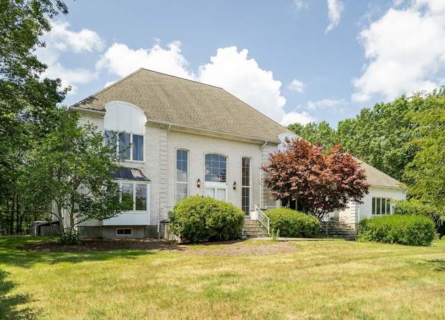 Property at 74 Eisenhower Dr, Sharon, MA 02067, 4 beds, 5.5 baths