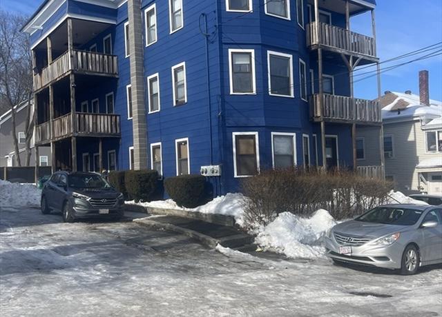 Property at 5-7 Washington St, Fitchburg, MA 01420, 9 beds, 3 baths