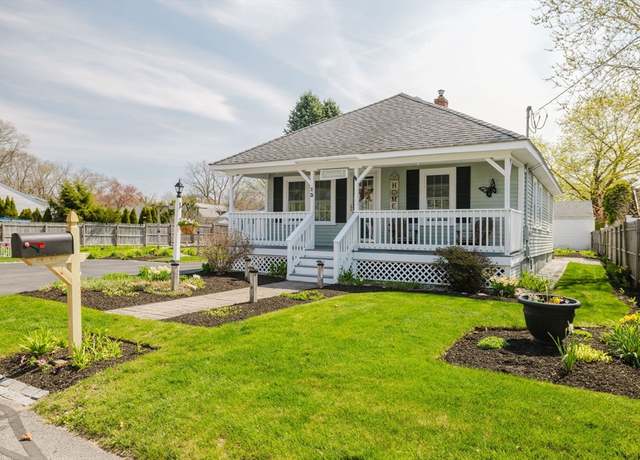 Property at 13 Greenfield St, Seekonk, MA 02771, 3 beds, 1.5 baths