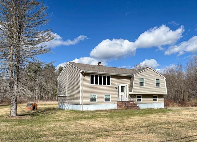 Property at 400 Foster St, North Andover, MA 01845, 3 beds, 2.5 baths