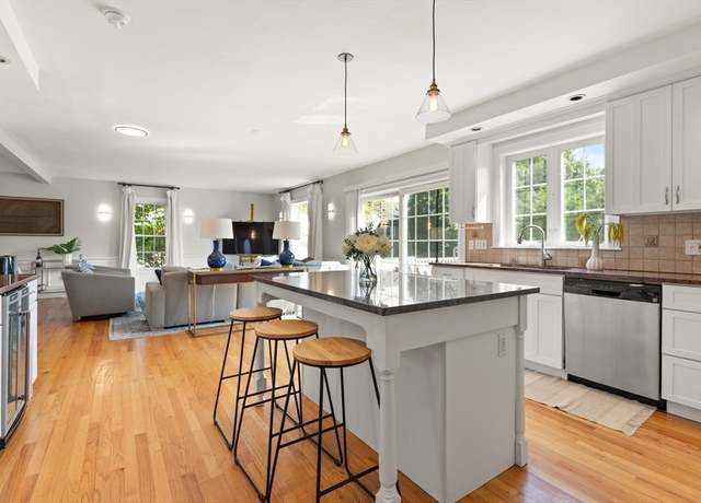 Property at 263 Hunnewell St, Needham, MA 02494, 6 beds, 4.5 baths