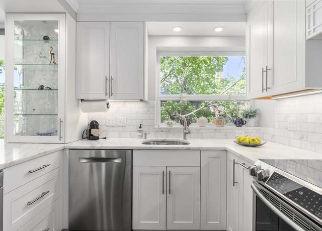 Property at 70 Park St #54, Brookline, MA 02446, 2 beds, 1 bath