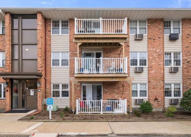 Property at 39 Bullocks Point Ave Unit 2B, East Providence, RI 02915, 2 beds, 1.5 baths