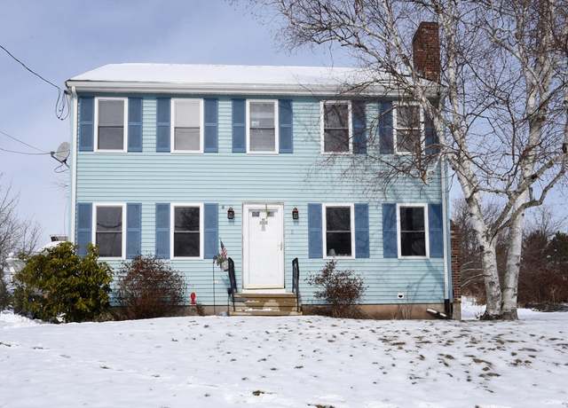 Property at 8 Harborview Rd, Hull, MA 02045, 3 beds, 1.5 baths